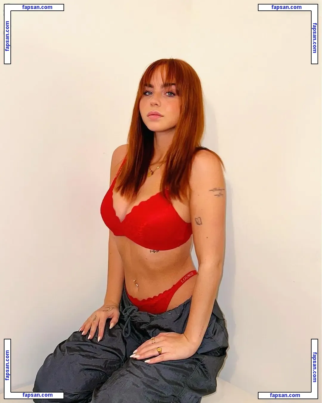 Nika Sophie nude photo #0011 from OnlyFans