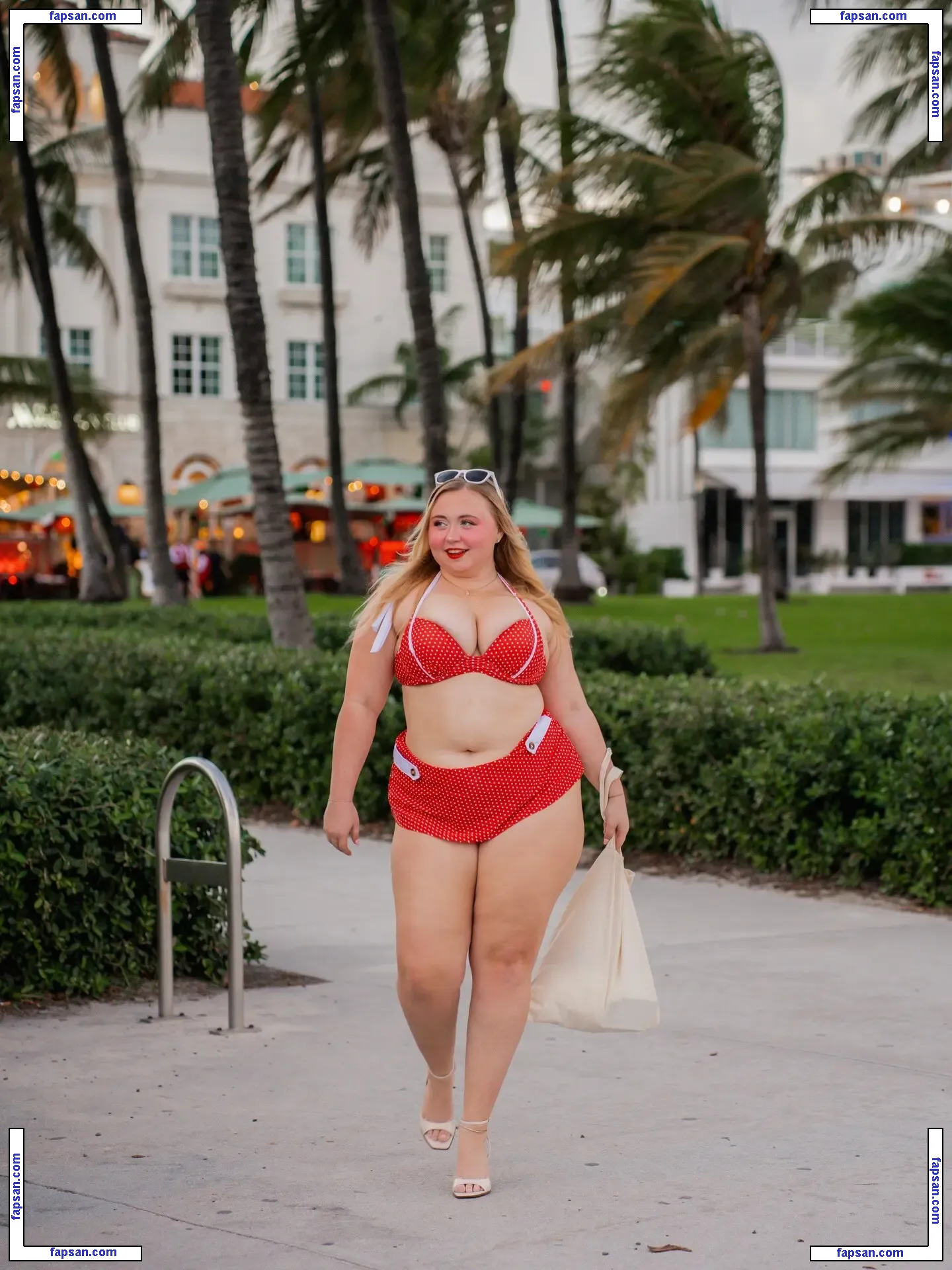 Niki Peacock nude photo #0139 from OnlyFans