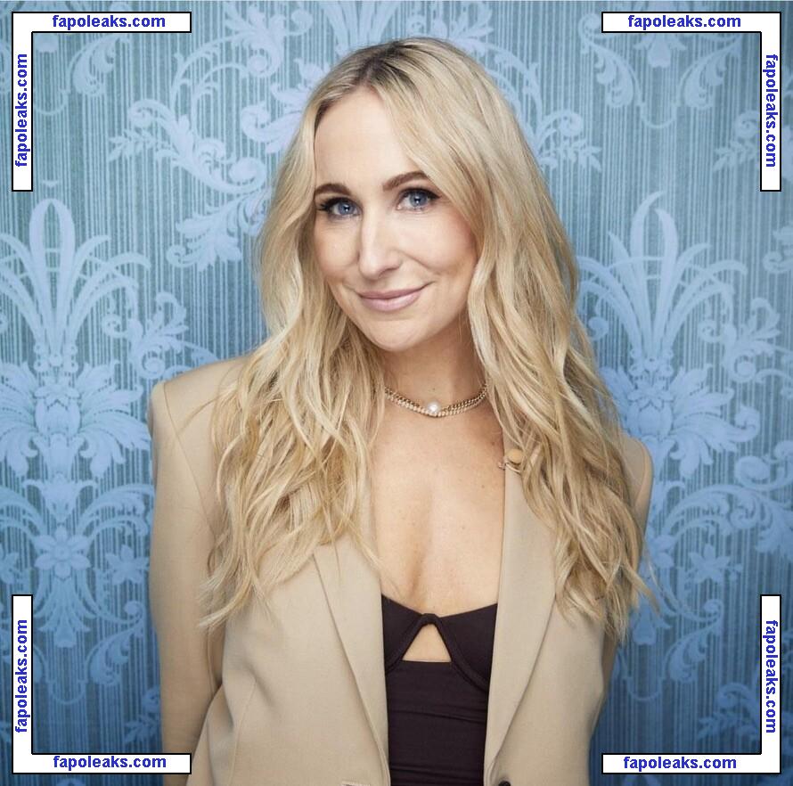 Nikki Glaser / nikkiglaser голая фото #0165 с Онлифанс