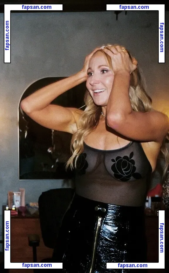 Nikki Glaser nude photo #0277 from OnlyFans