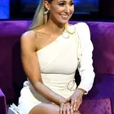 Nikki Glaser голая #0021