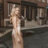 Nikki Glaser голая #0299