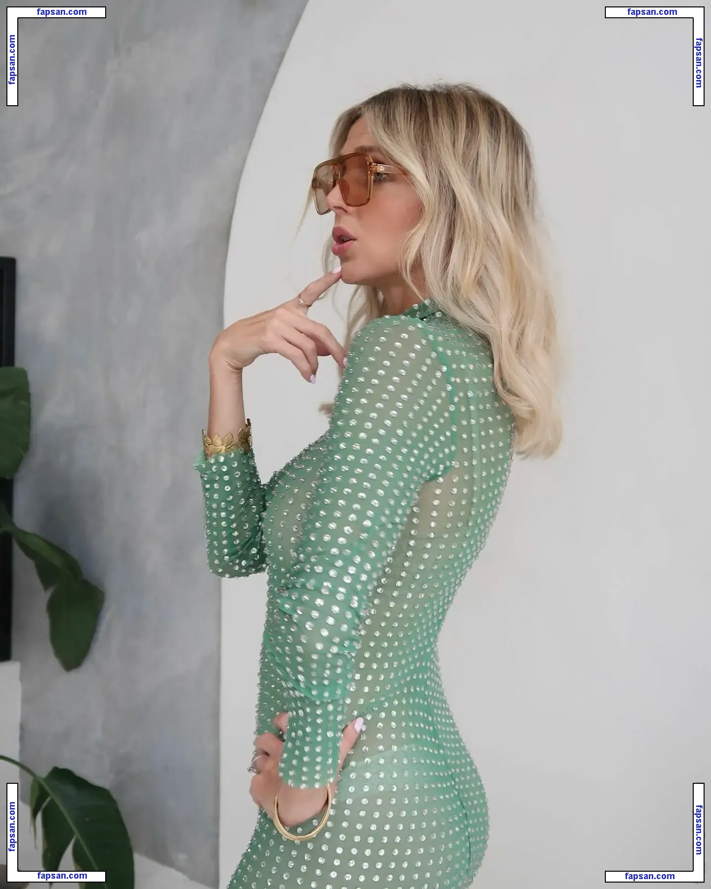Nikki Osborne nude photo #0032 from OnlyFans