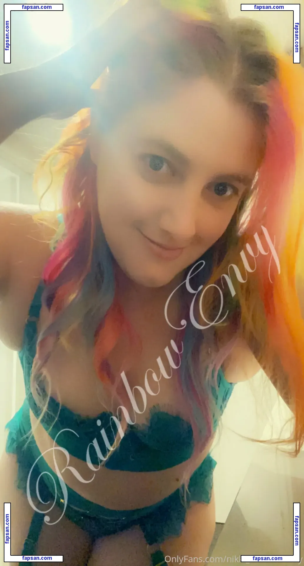 nikki_rainbowenvy nude photo #0023 from OnlyFans