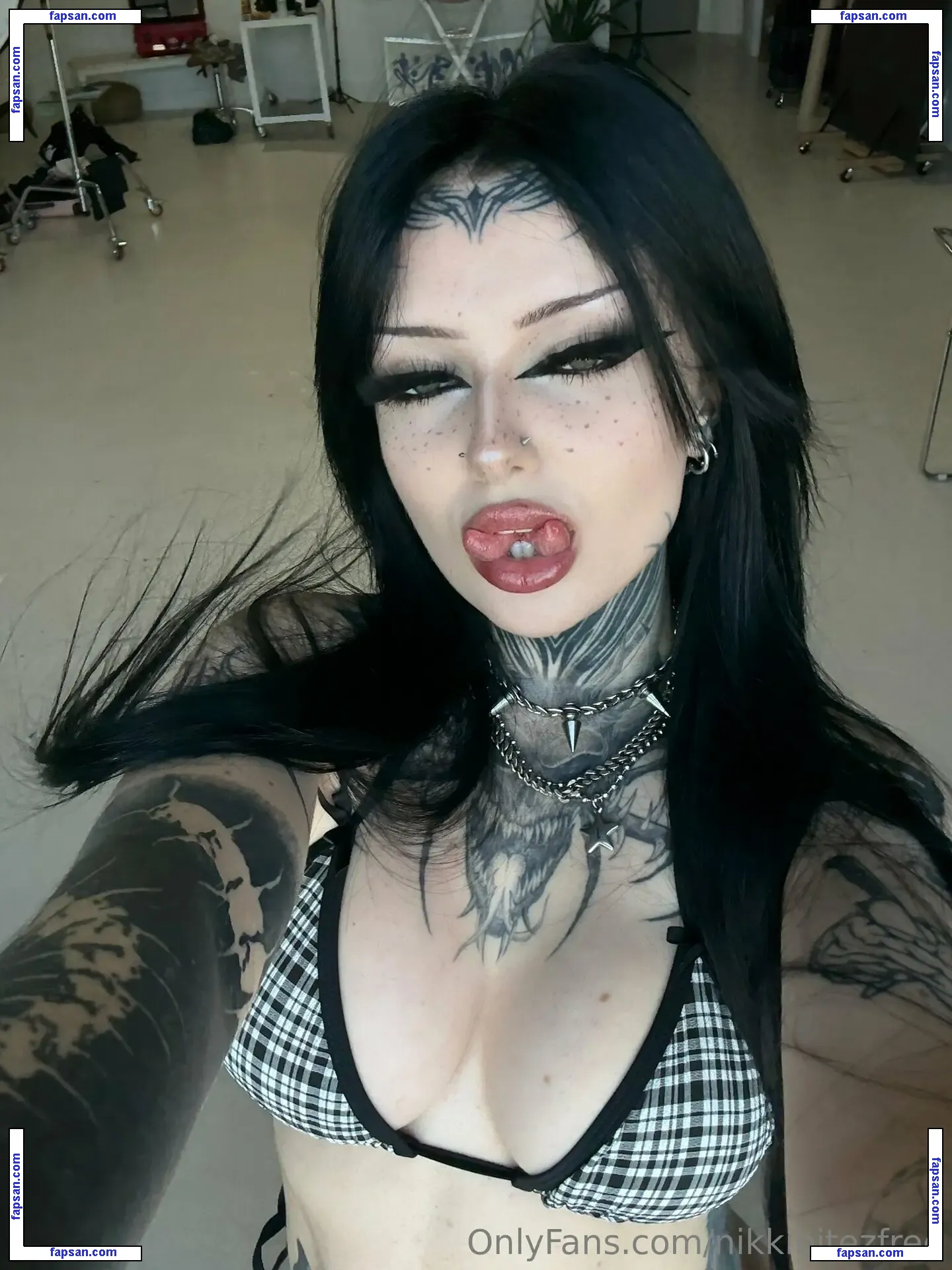 nikkibitezfree nude photo #0010 from OnlyFans