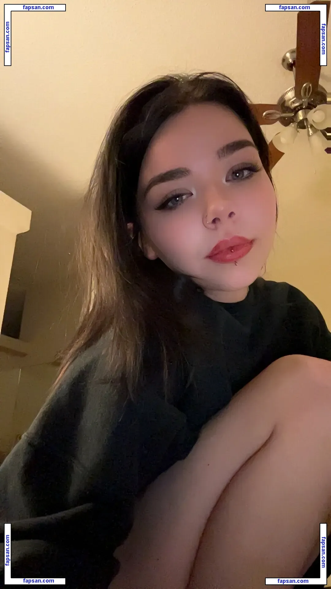 nikkiistar nude photo #0003 from OnlyFans