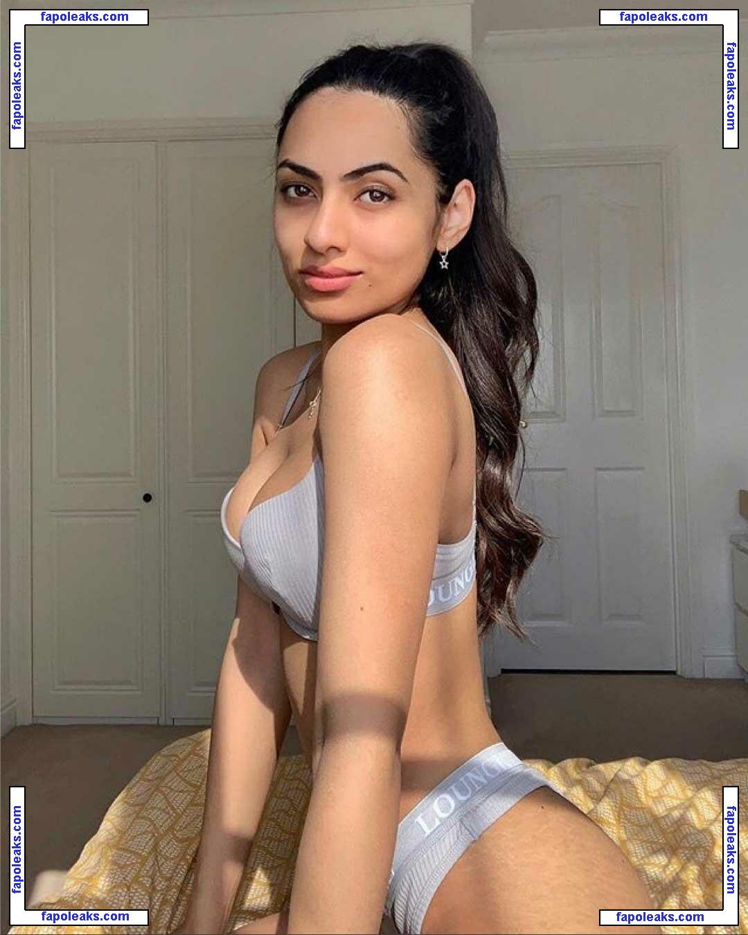 nikkirai_ / sahararay nude photo #0024 from OnlyFans