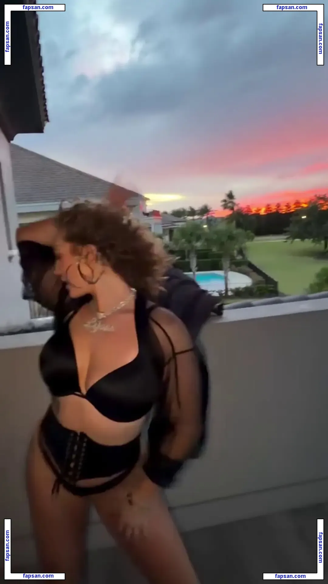 Nikkita Lyons nude photo #0501 from OnlyFans