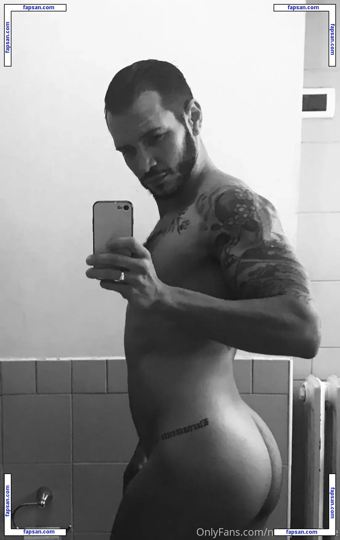 niko_azraelfree nude photo #0003 from OnlyFans