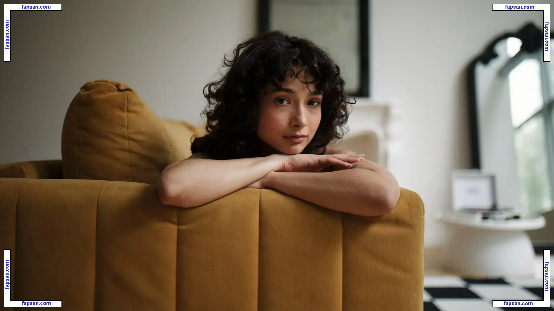 Nikol Beylik голая фото #0736 с Онлифанс