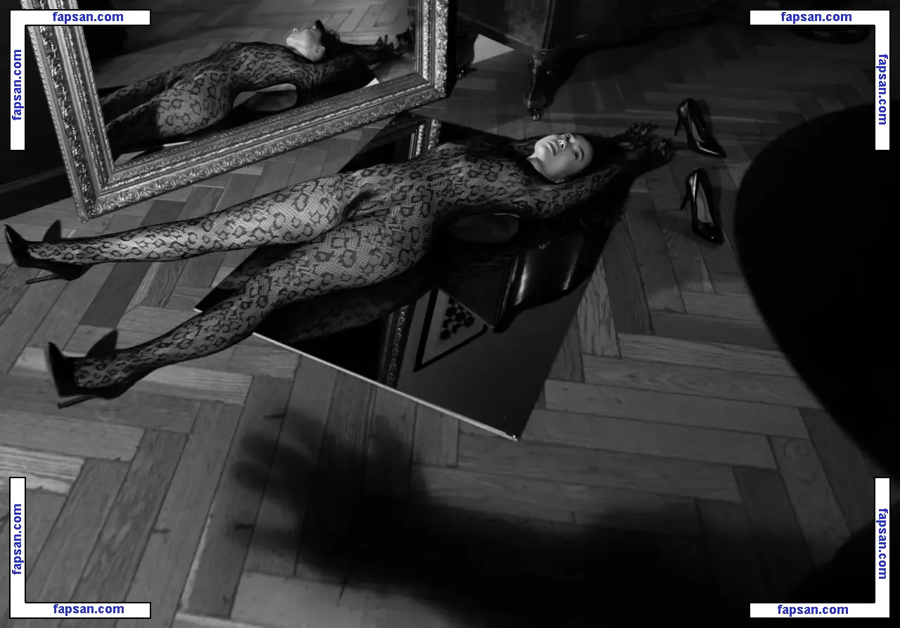 Nikol Beylik голая фото #0775 с Онлифанс