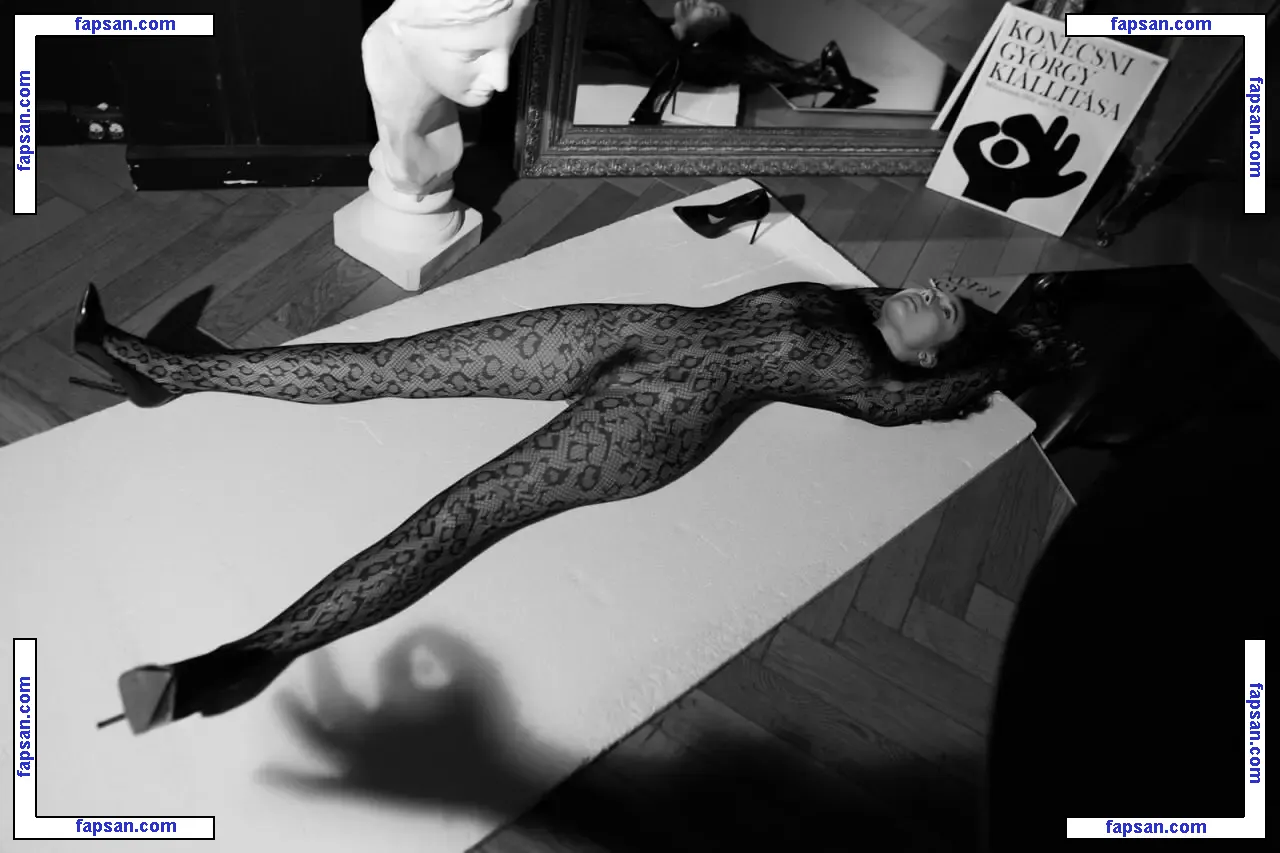 Nikol Beylik голая фото #0781 с Онлифанс