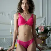 Nikol Beylik голая #0803