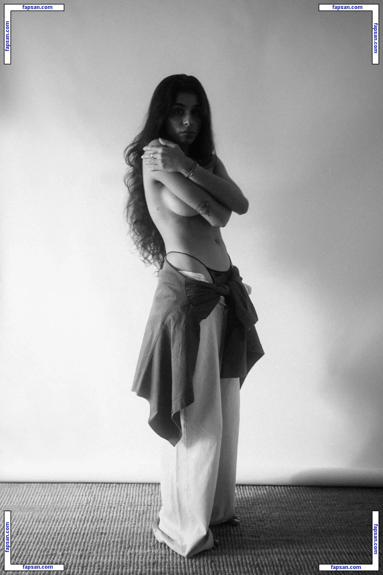 niktamshra nude photo #0007 from OnlyFans