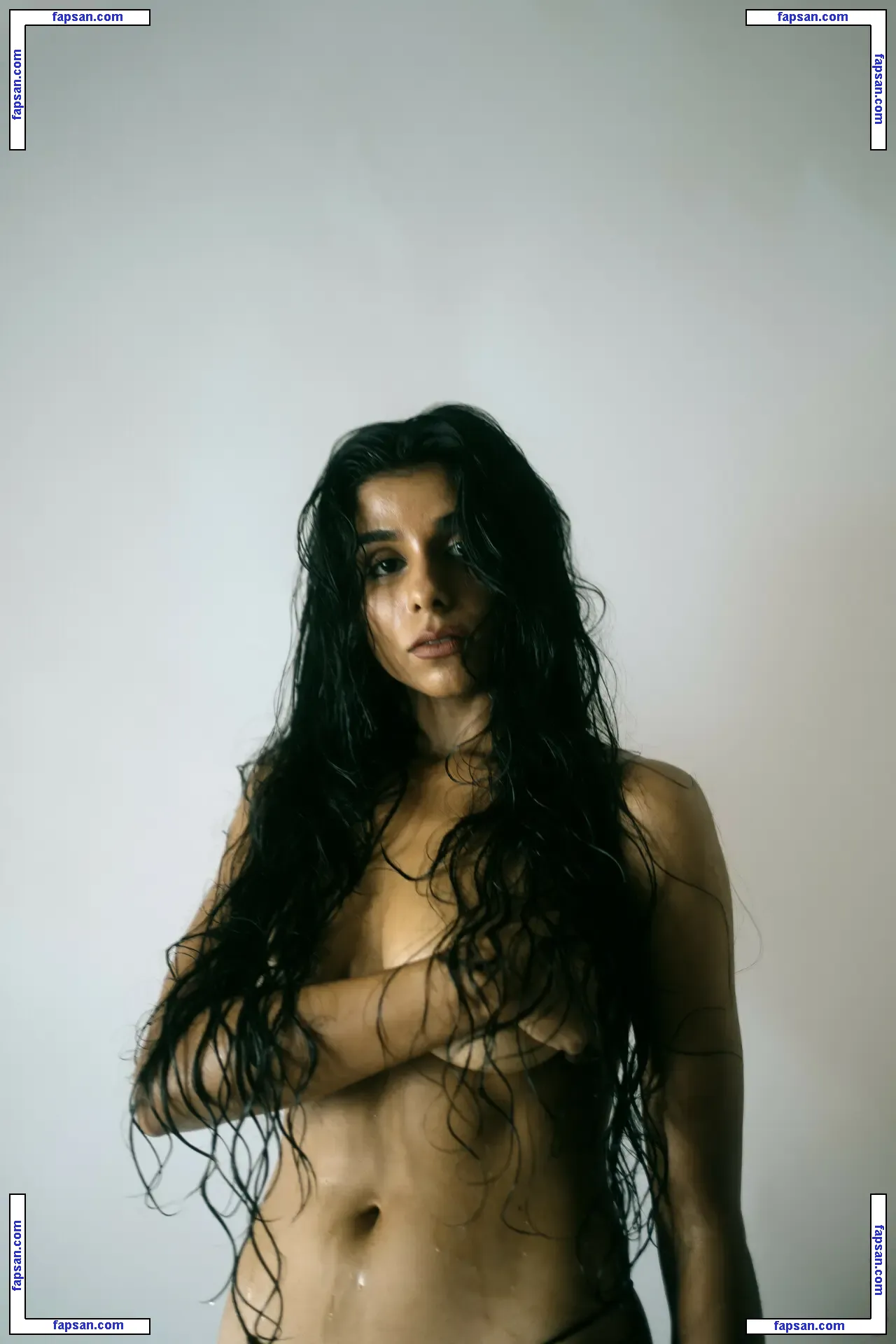 niktamshra nude photo #0016 from OnlyFans