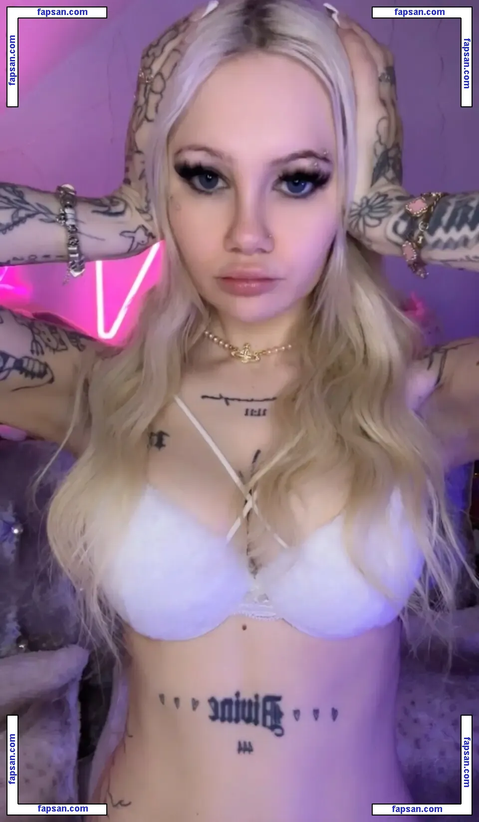 Nillsessa nude photo #0023 from OnlyFans