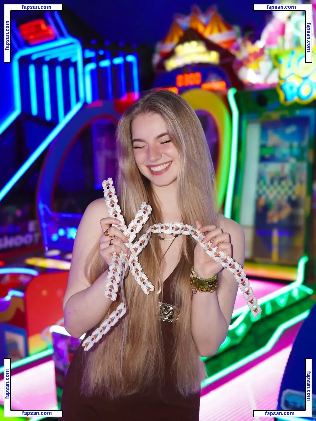 Nimuena nude photo #0020 from OnlyFans