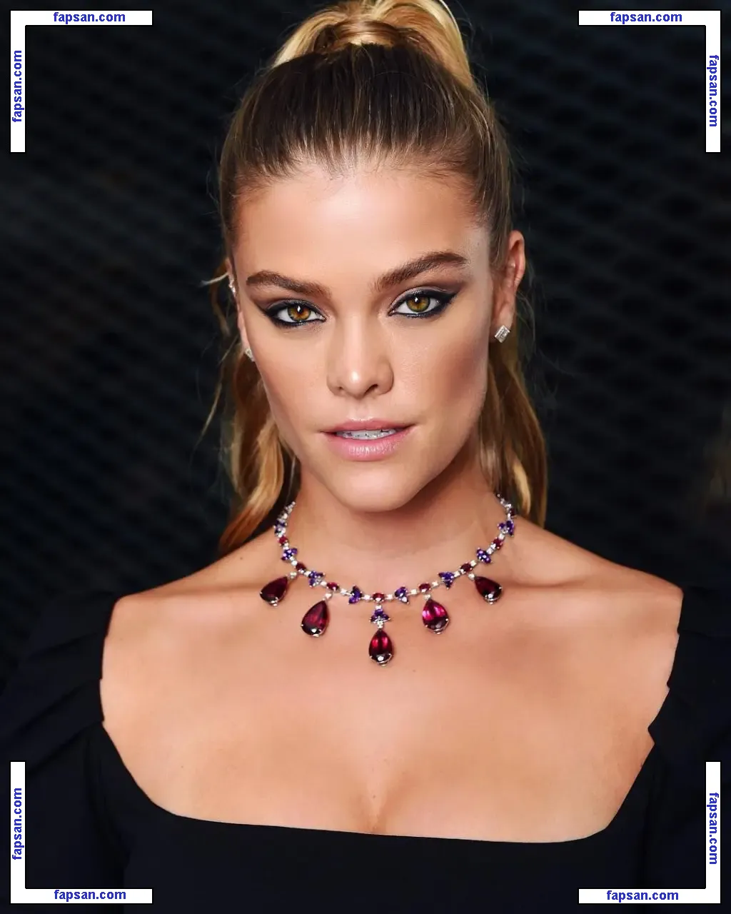 Nina Agdal голая фото #0036 с Онлифанс
