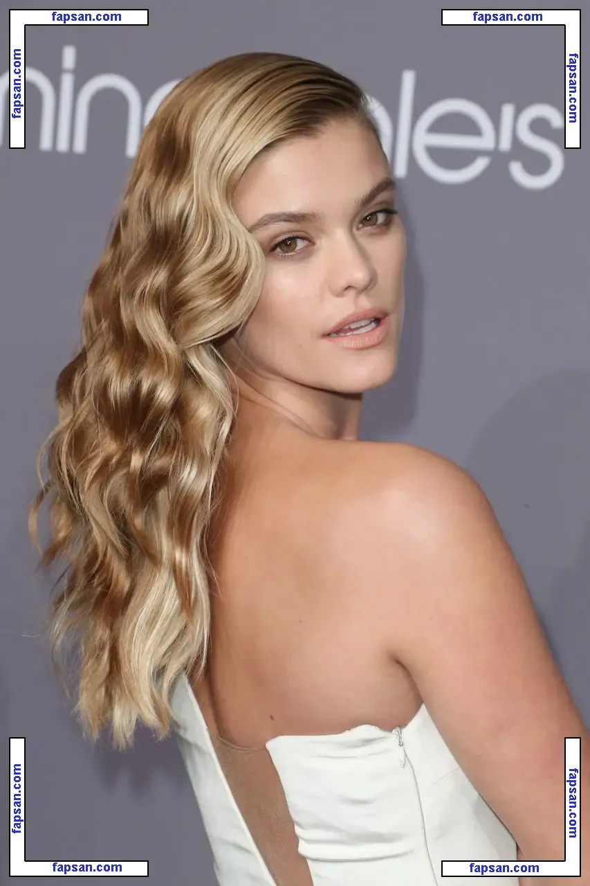 Nina Agdal голая фото #0370 с Онлифанс