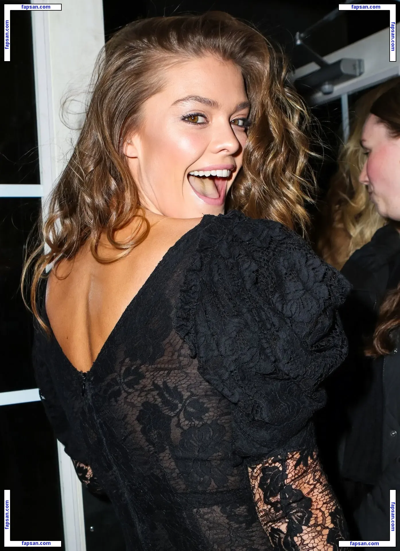 Nina Agdal голая фото #1398 с Онлифанс