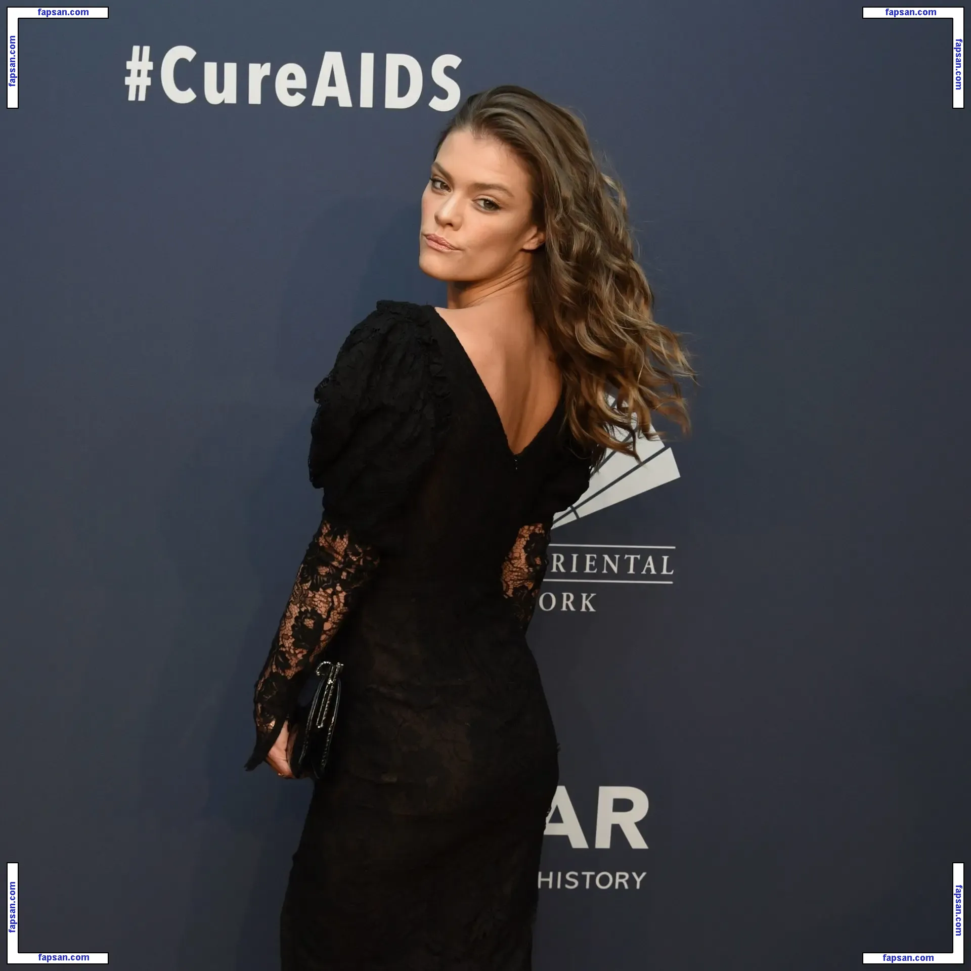 Nina Agdal голая фото #1405 с Онлифанс
