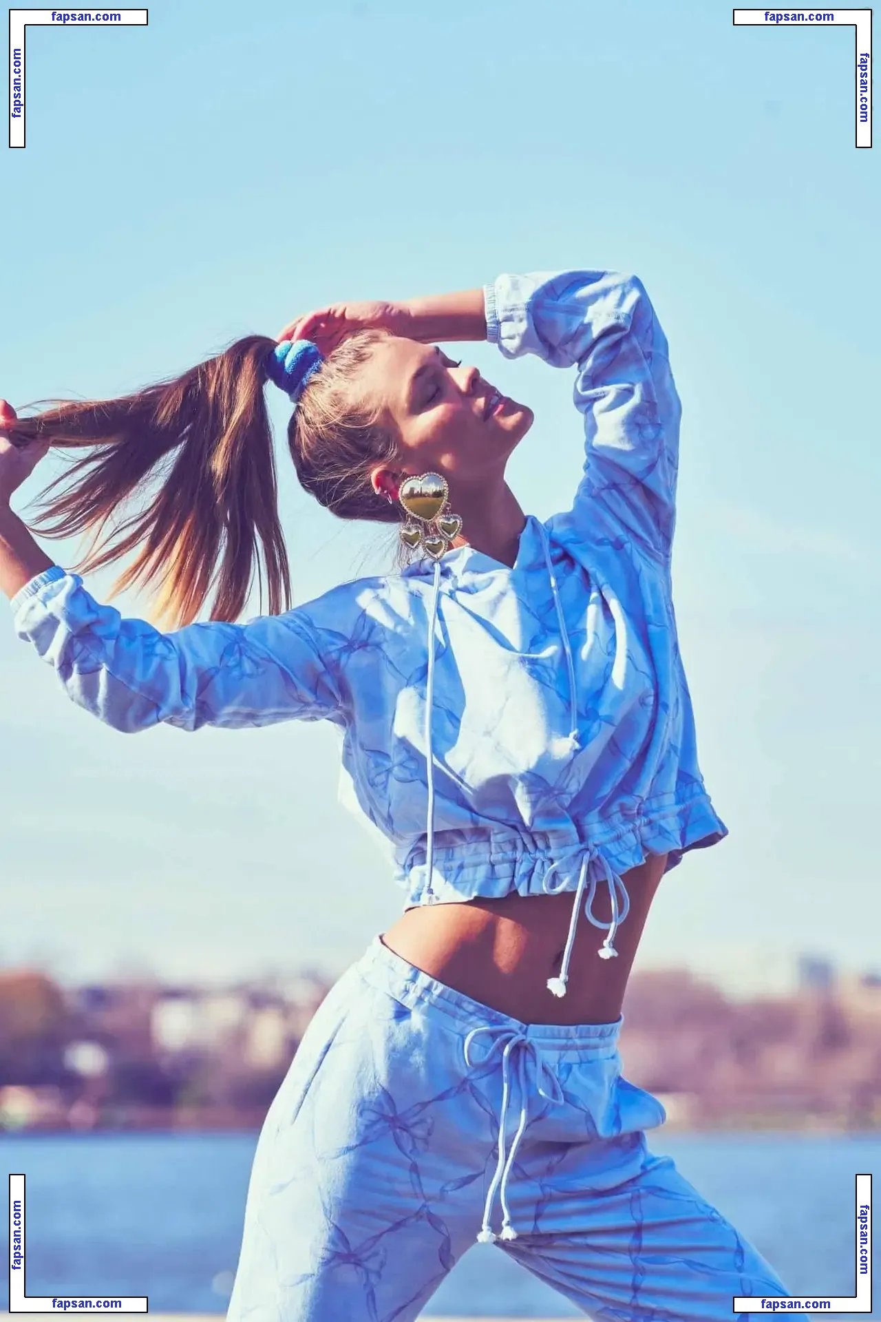 Nina Agdal голая фото #1454 с Онлифанс