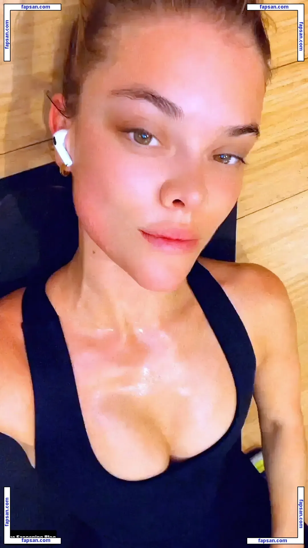 Nina Agdal голая фото #1656 с Онлифанс