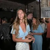 Nina Agdal голая #1339