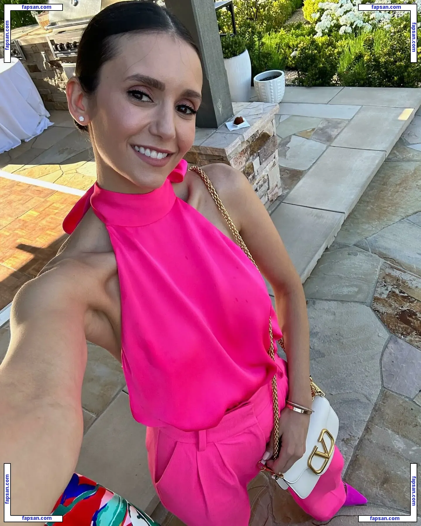 Nina Dobrev голая фото #1892 с Онлифанс