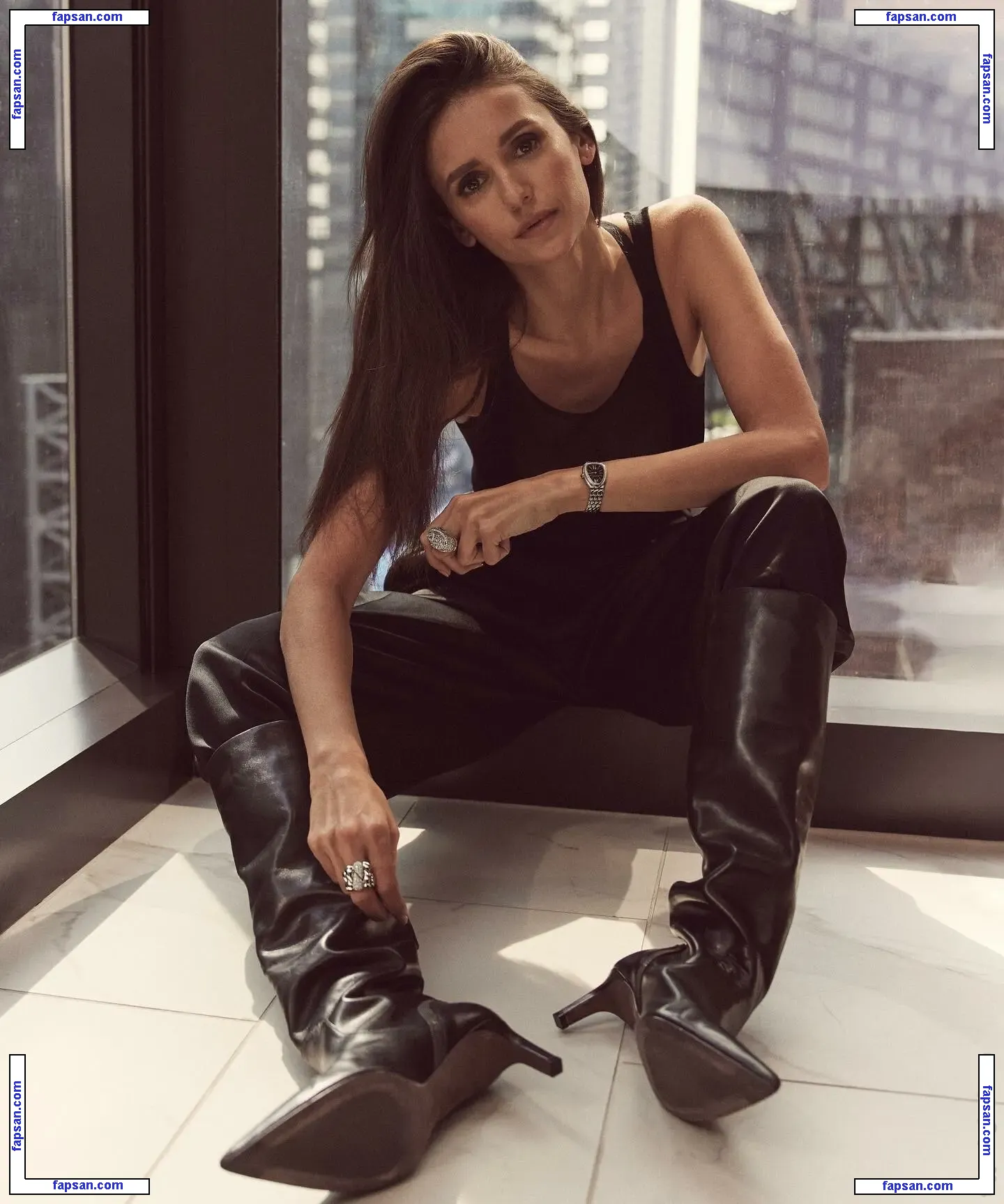 Nina Dobrev голая фото #1894 с Онлифанс