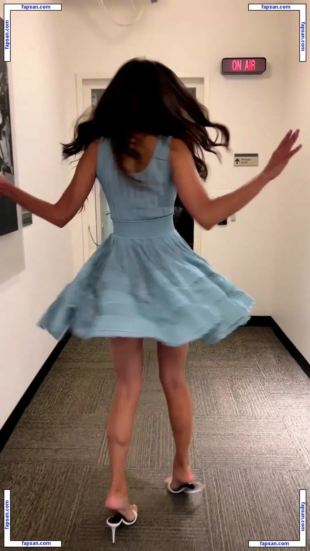 Nina Dobrev голая фото #1902 с Онлифанс