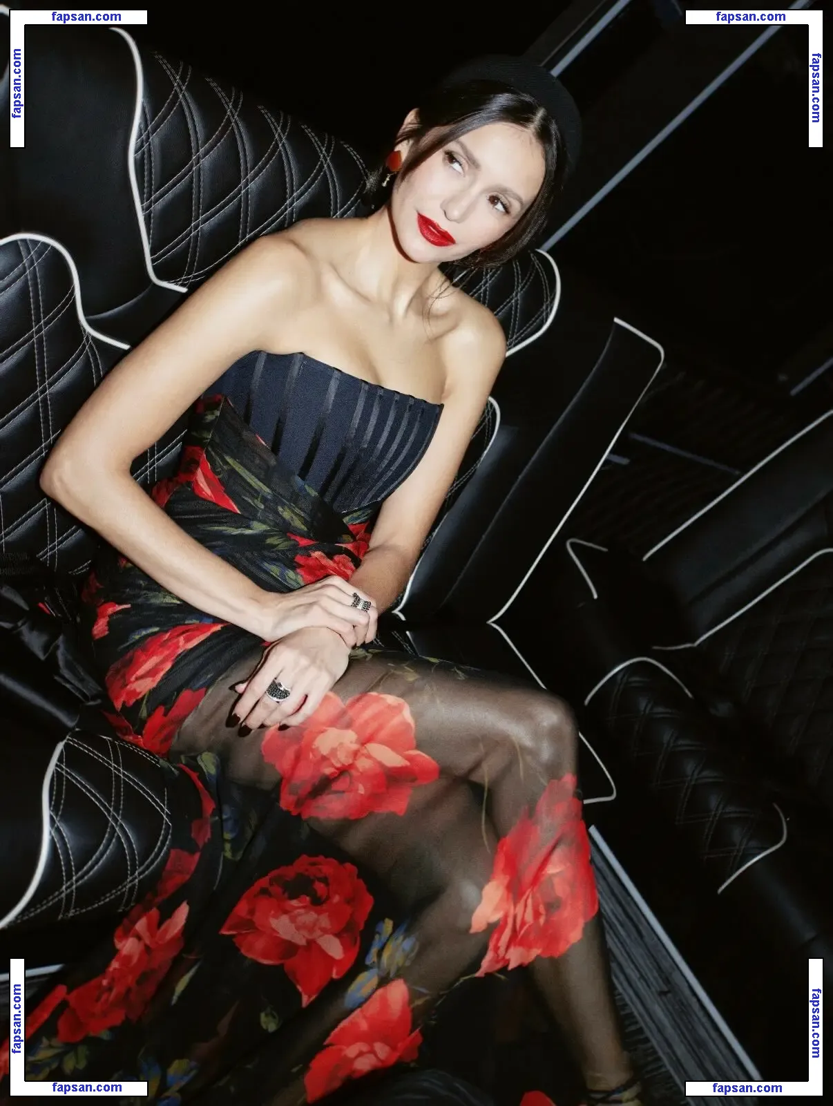 Nina Dobrev голая фото #2582 с Онлифанс