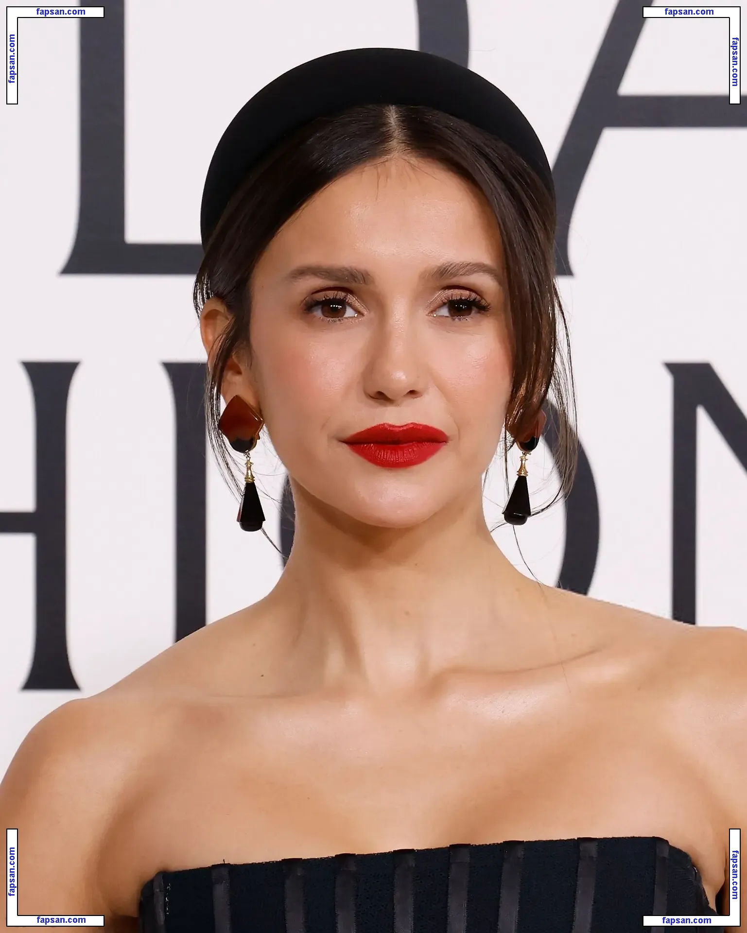 Nina Dobrev голая фото #2592 с Онлифанс