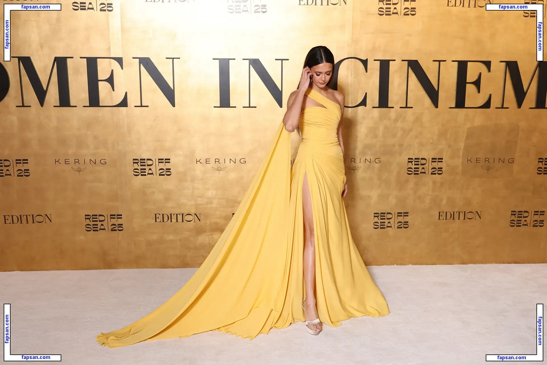 Nina Dobrev голая фото #2653 с Онлифанс