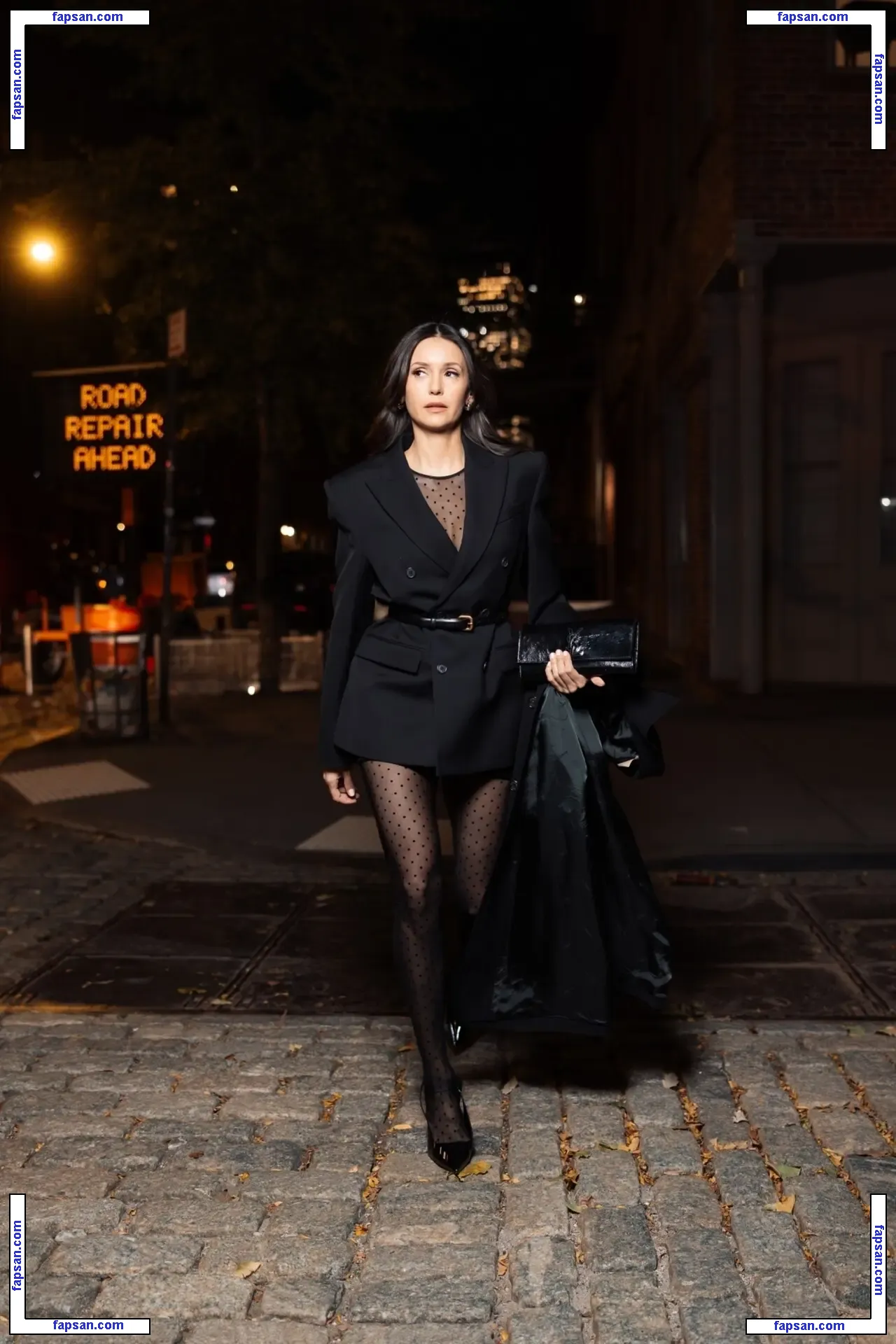 Nina Dobrev голая фото #2691 с Онлифанс