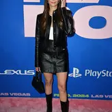 Nina Dobrev голая #2290