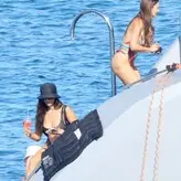 Nina Dobrev голая #2546
