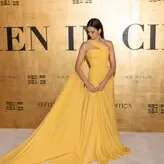 Nina Dobrev голая #2656