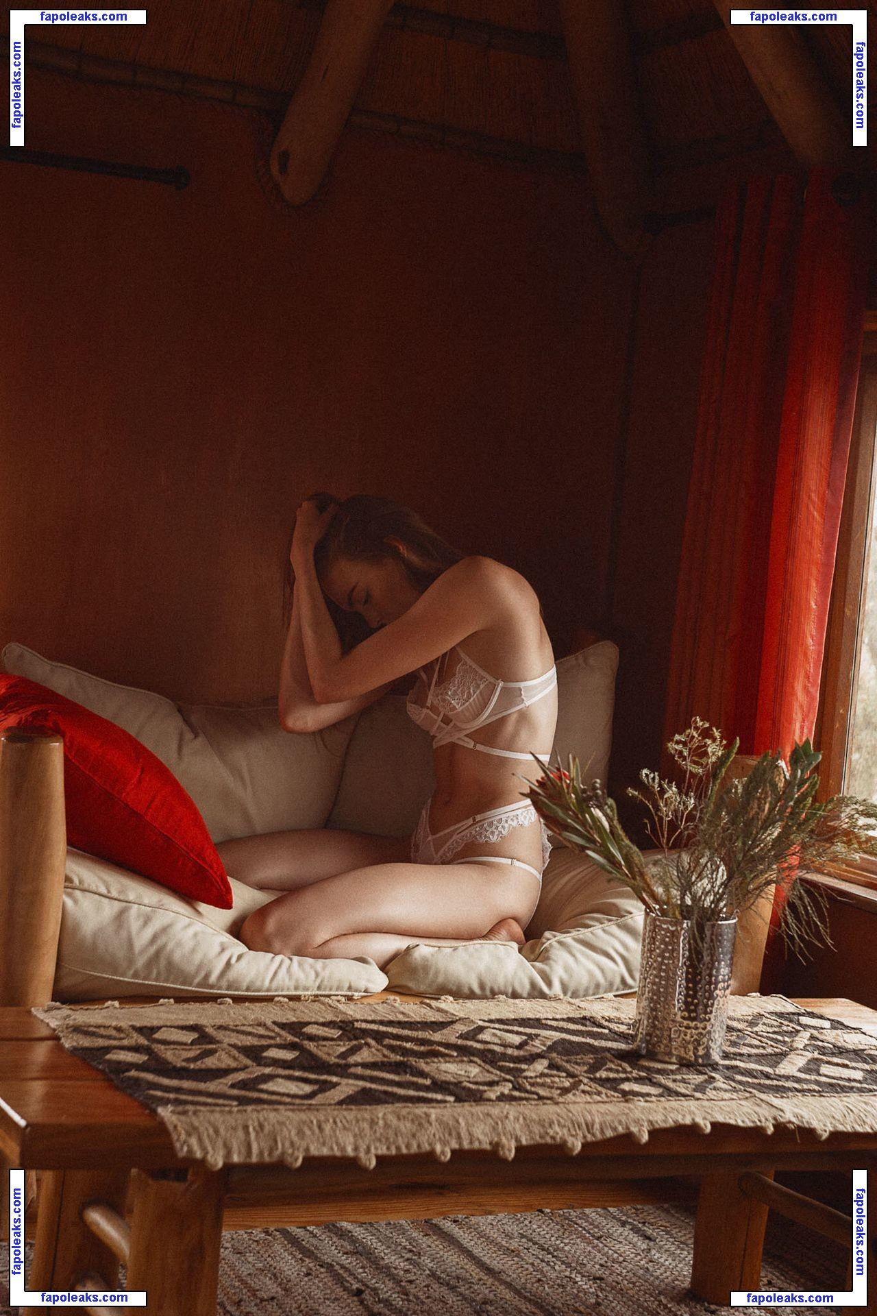 Nina Emilia nude photo #0003 from OnlyFans