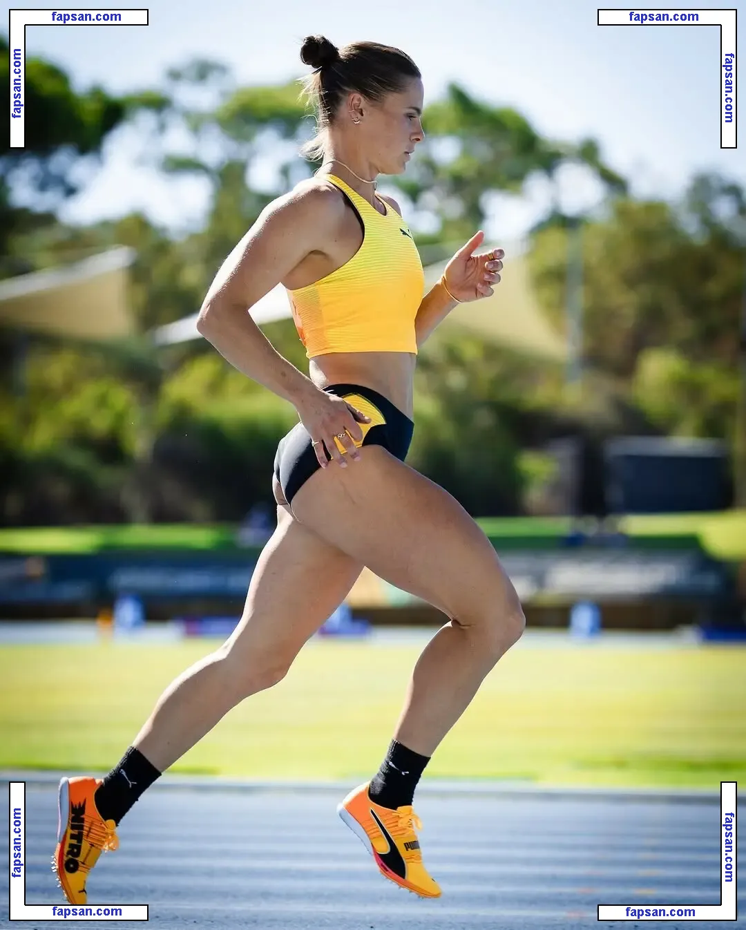 Nina Kennedy голая фото #0020 с Онлифанс