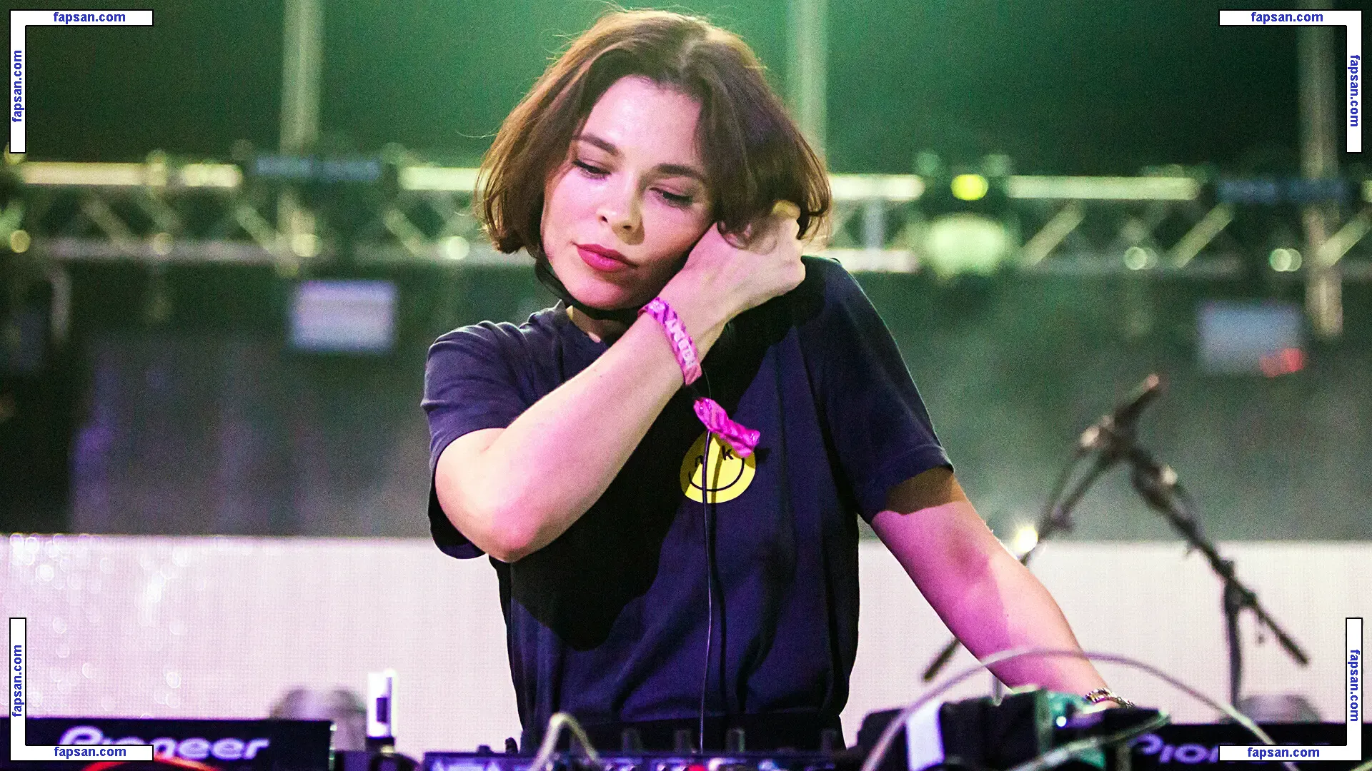Nina Kraviz nude photo #0091 from OnlyFans