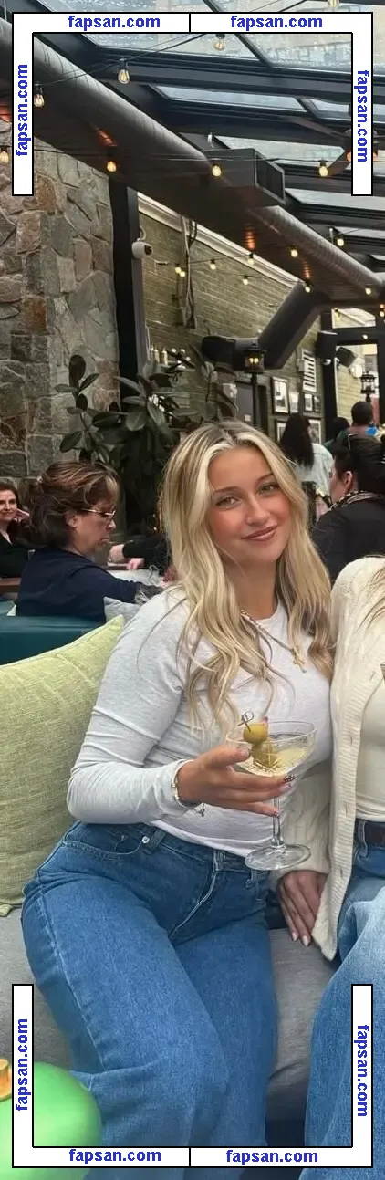 Nina nude photo #0030 from OnlyFans