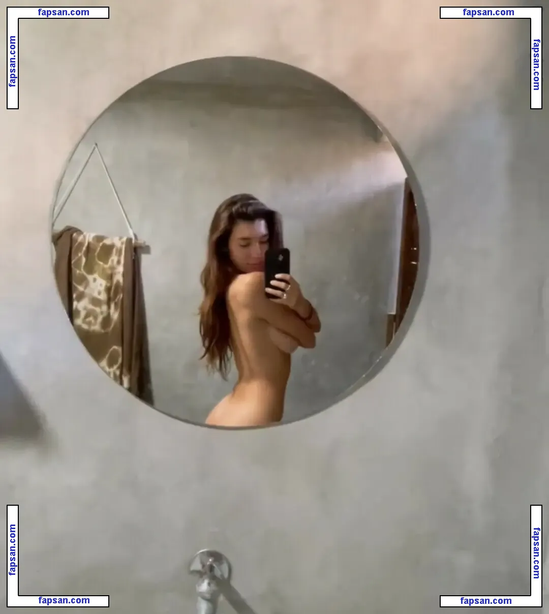 Nina Pirola голая фото #0007 с Онлифанс