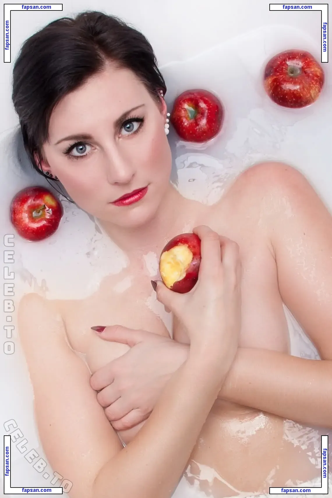 Nina Van Graef голая фото #0010 с Онлифанс