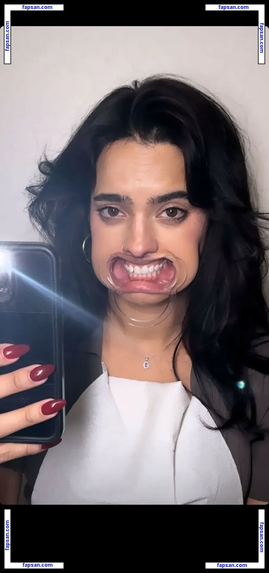 NinaMariedaniele голая фото #0003 с Онлифанс