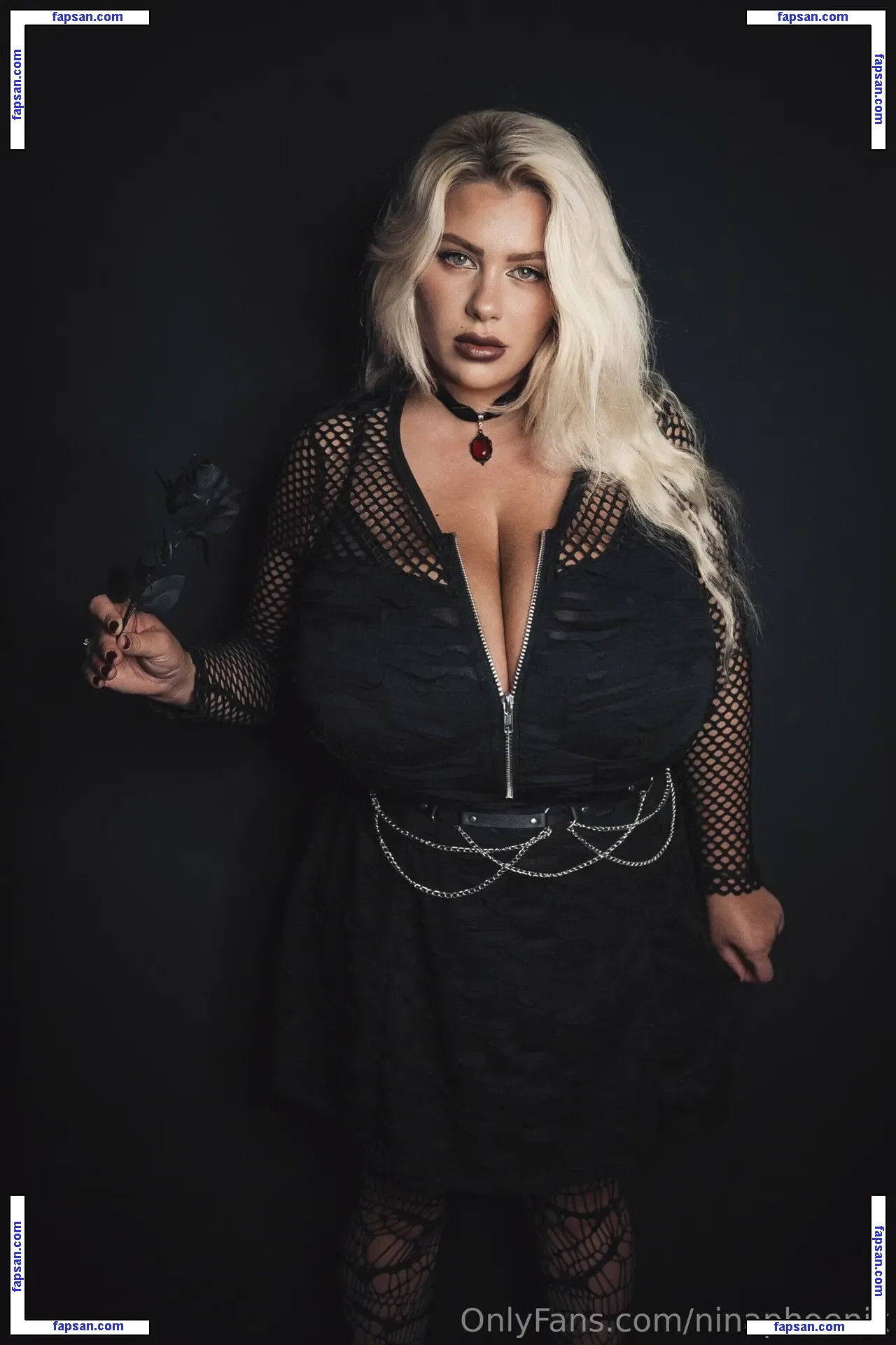 NinaPhoenix голая фото #0498 с Онлифанс