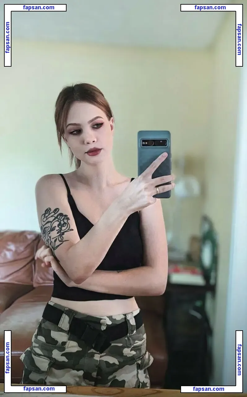 ninavossxo nude photo #0020 from OnlyFans