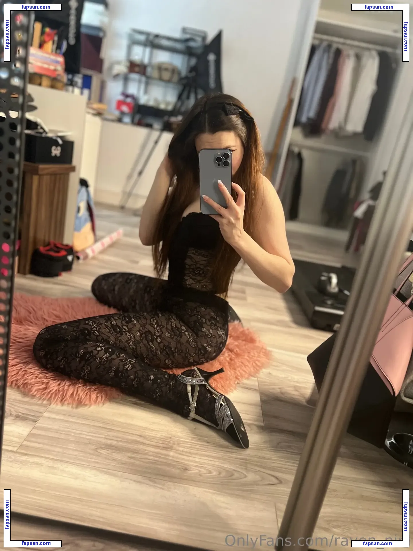 Nini Raven nude photo #0007 from OnlyFans