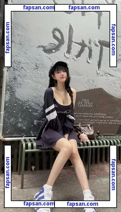 NinimlgbReal nude photo #0007 from OnlyFans