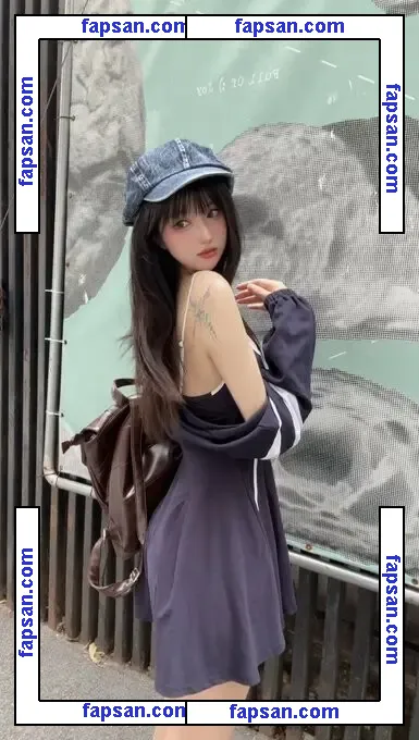 NinimlgbReal nude photo #0009 from OnlyFans